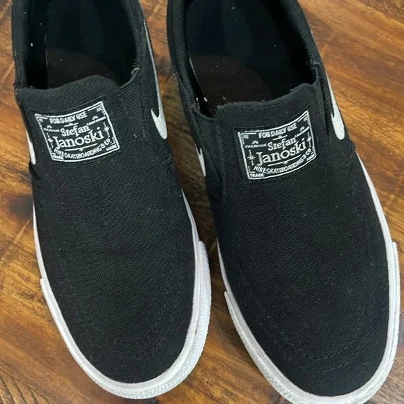 NIKE SB JANOSKI CANVAS SLIP ON SKATEBOARDING SNEAKERS BLACK  sz 5Y = 6.5 WOMENS - Picture 12 of 14